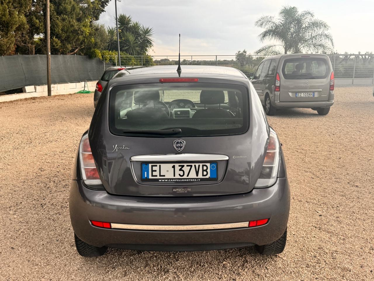 Lancia Ypsilon 1.4 Unyca Ecochic GPL