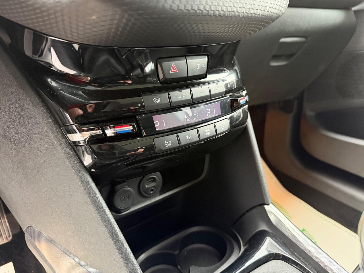 Peugeot 2008 1.6 e-HDi 115 CV Stop&Start Allure