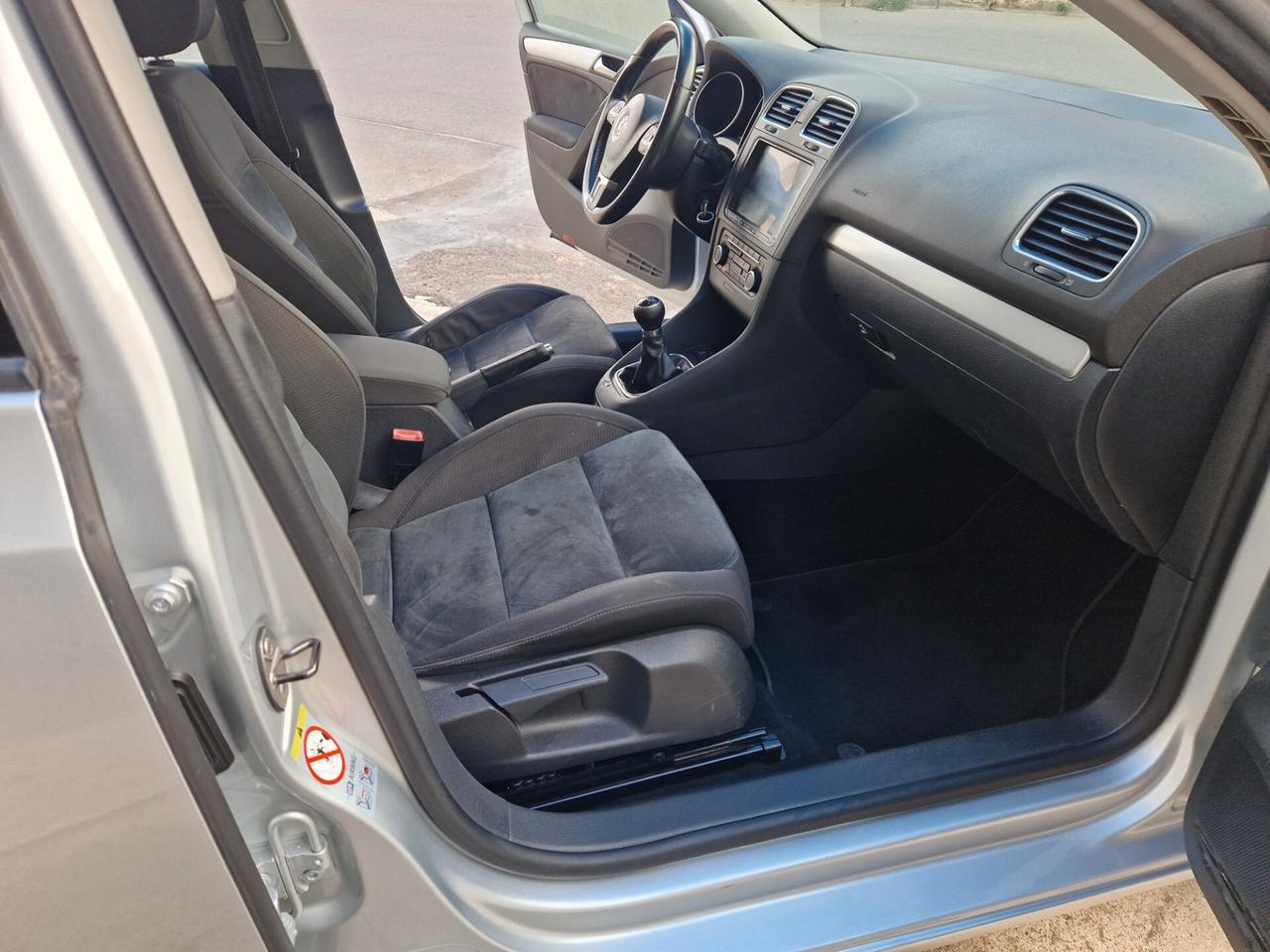 Volkswagen Golf 1.6 TDI DPF 5p. Highline