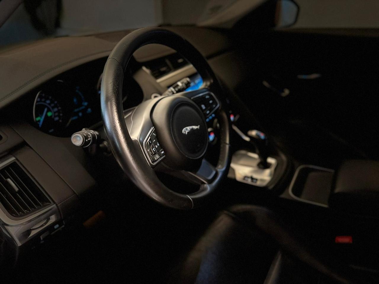 Jaguar E-Pace 2.0D 150 CV R-Dynamic
