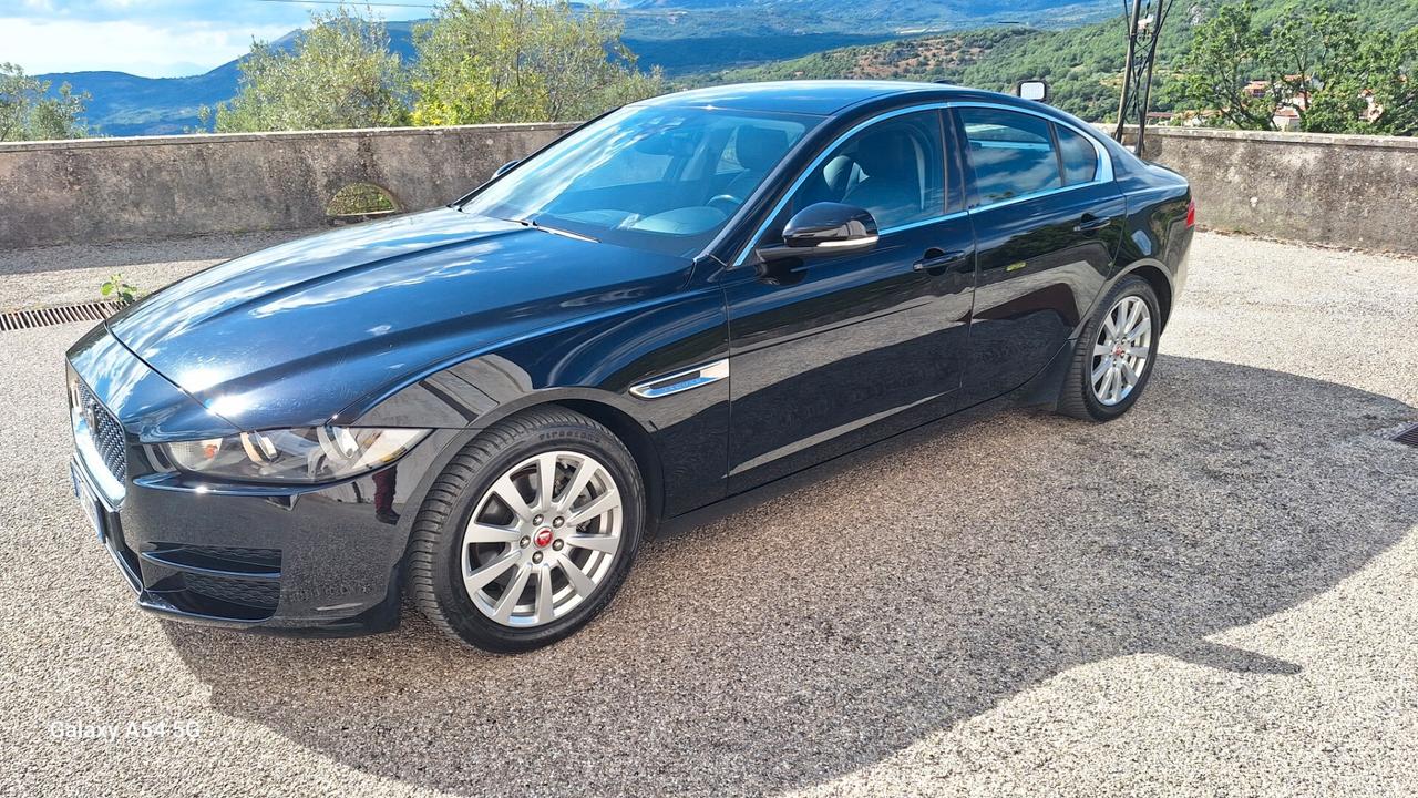 Jaguar XE 2.0 D 180 CV aut. Prestige
