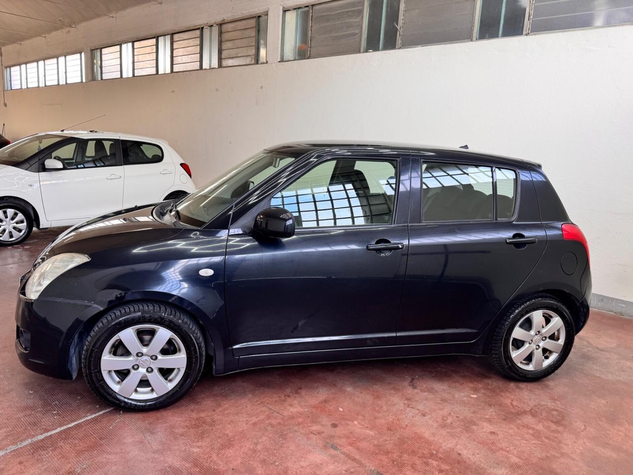 Suzuki Swift 1.3 Benzina 120.000km