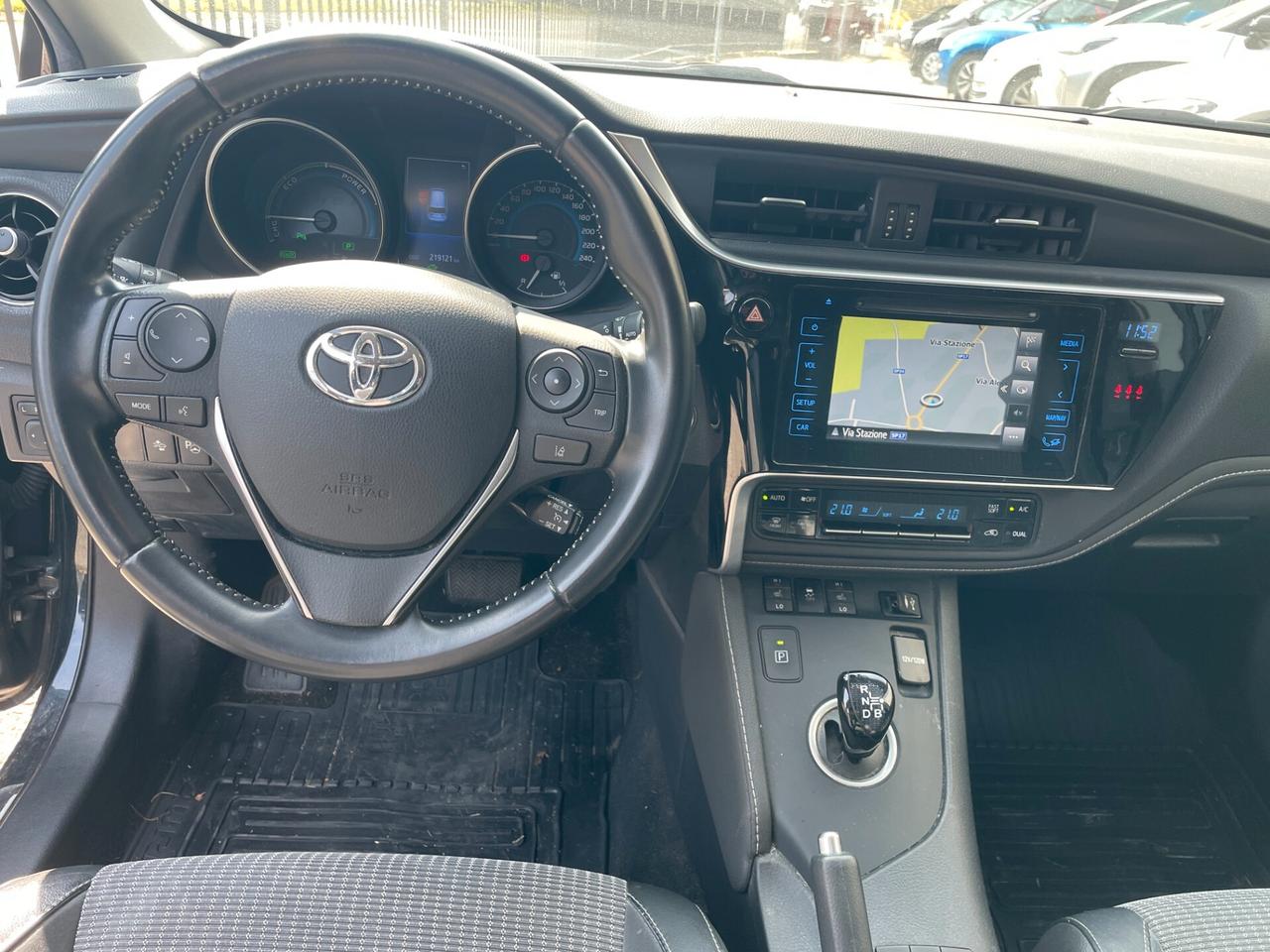 Toyota Auris Touring Sports 1.8 Hybrid Lounge