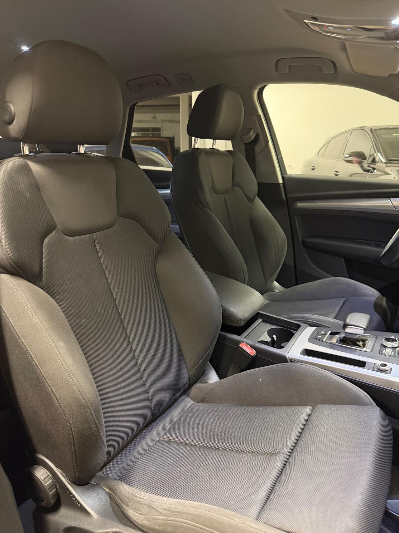 Audi Q5 40 TDI quattro S tronic Business Sport