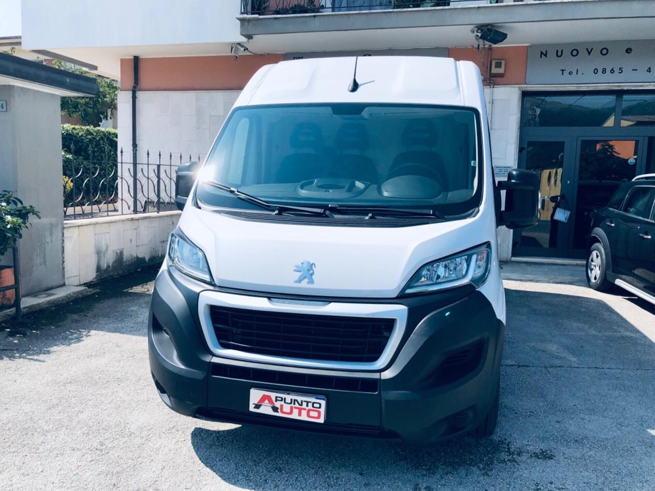 Peugeot Boxer 335 2.2 BlueHDi 140 S&S PC-TM Furgon