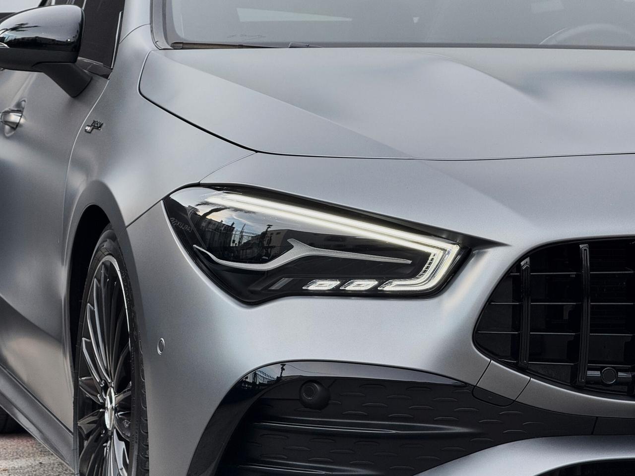 Mercedes-Benz CLA 200 d AMG Premium Plus TETTO