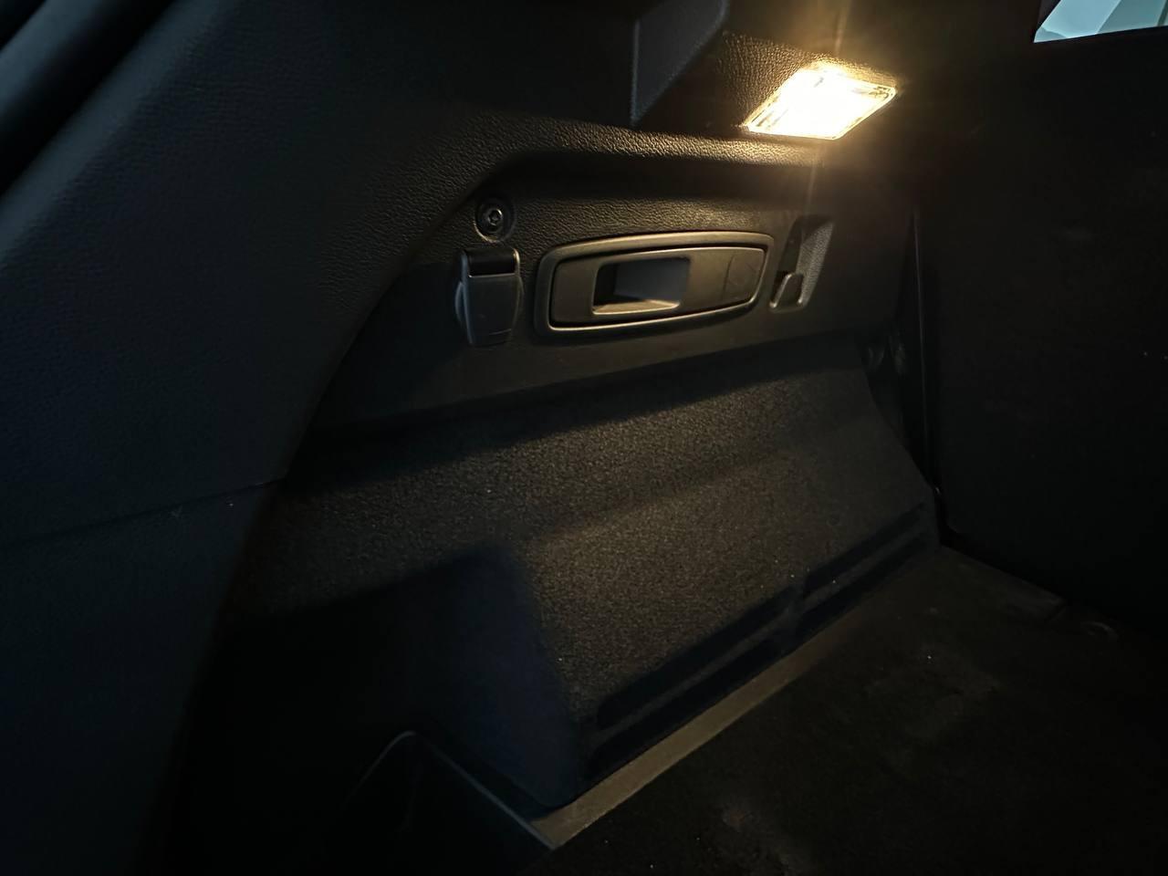 RENAULT Austral 2023 - Austral 1.2 E-Tech full hybrid Iconic Esprit Alpine 200cv auto