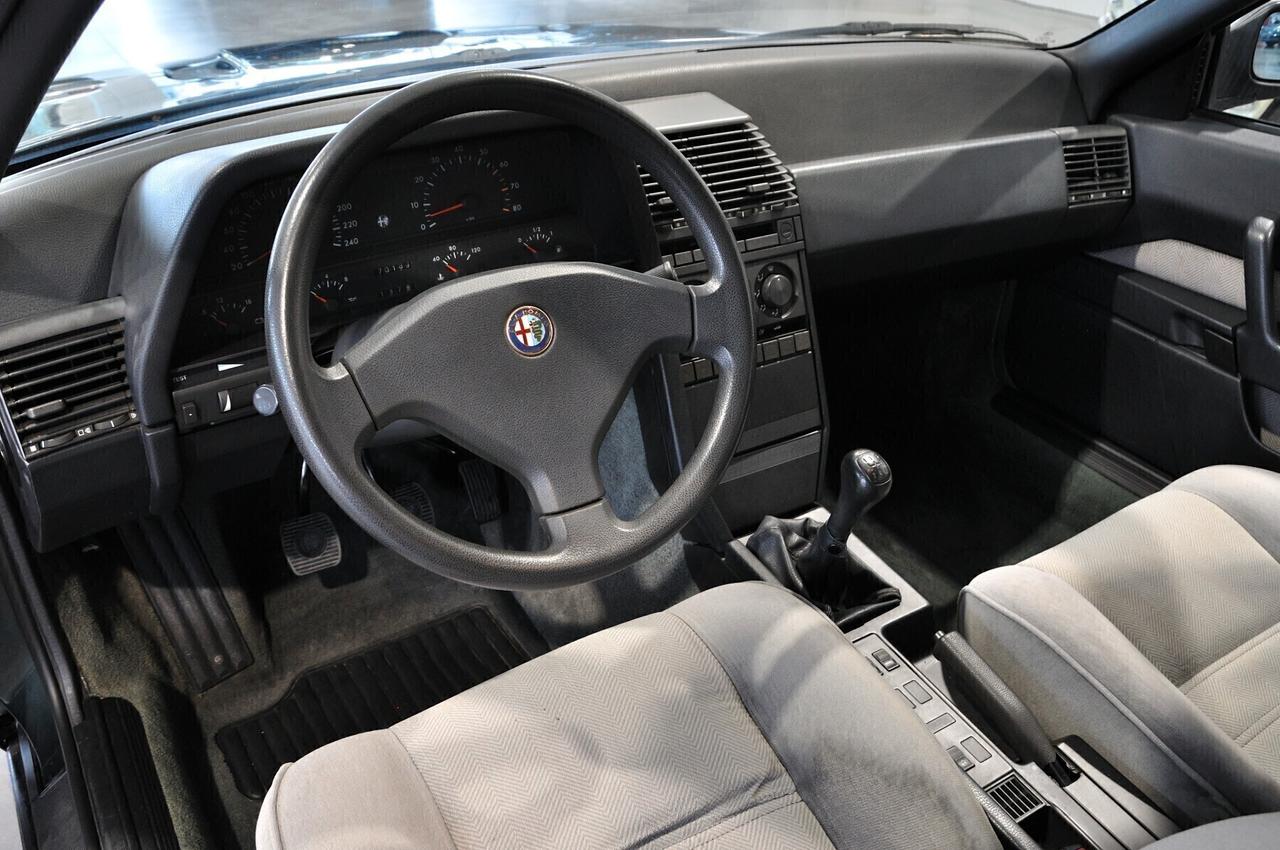 Alfa Romeo 164 2.0i Twin Spark ASI