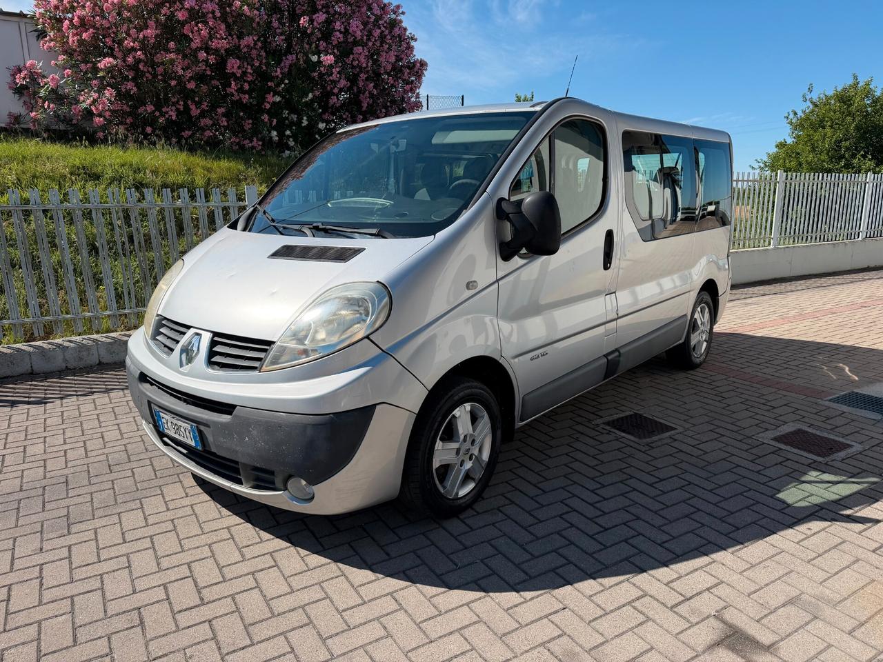 Renault Trafic T27 2.5 dCi/150 PC-TN Passenger Comfort DPF QS