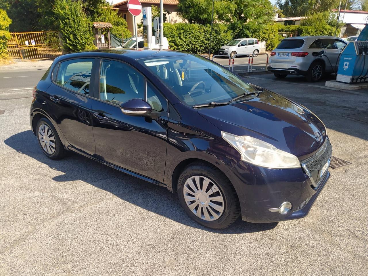 Peugeot 208 1.0Active offerta del mese