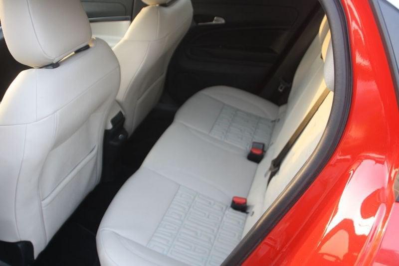 FIAT 600 1.2 Hybrid 100cv La Prima