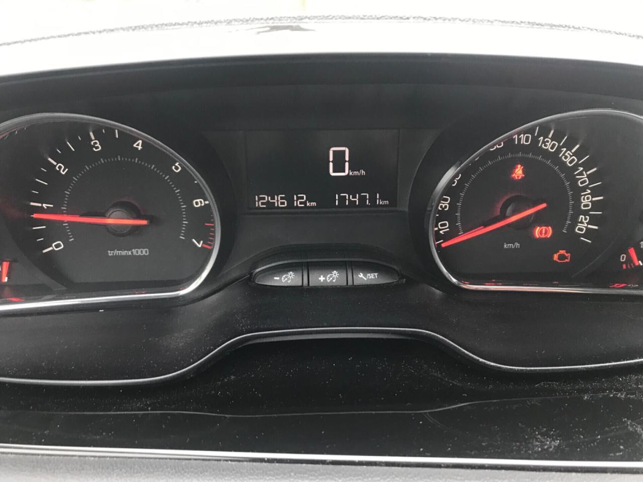 Peugeot 208 1.2 VTi 82 CV 5 porte Active