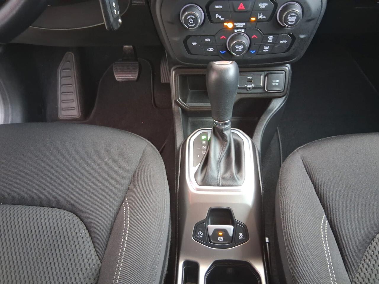 Jeep Renegade 1.3 T4 DDCT Limited