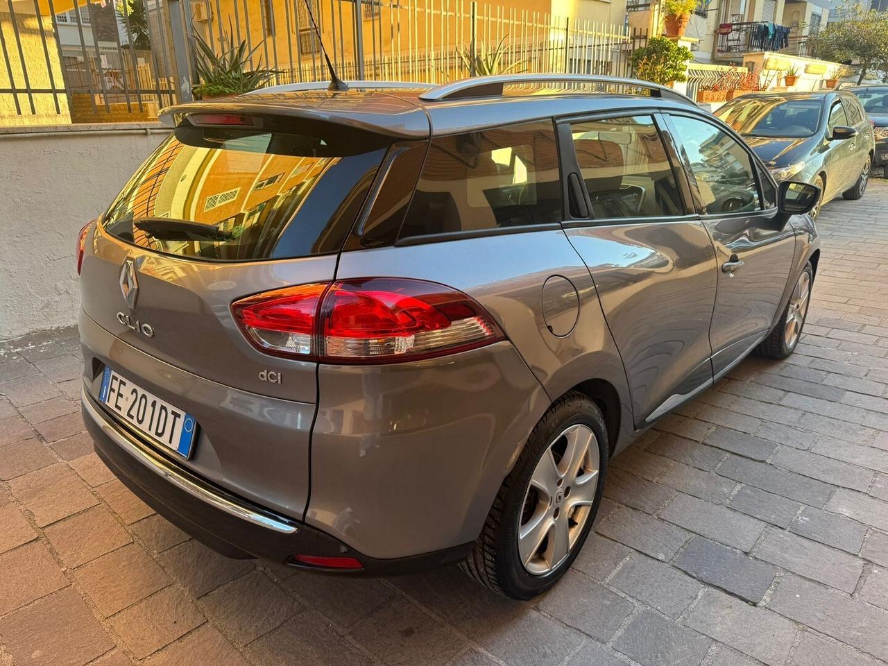 RENAULT Clio Sporter 1.5 dCi 75CV UNIPRO