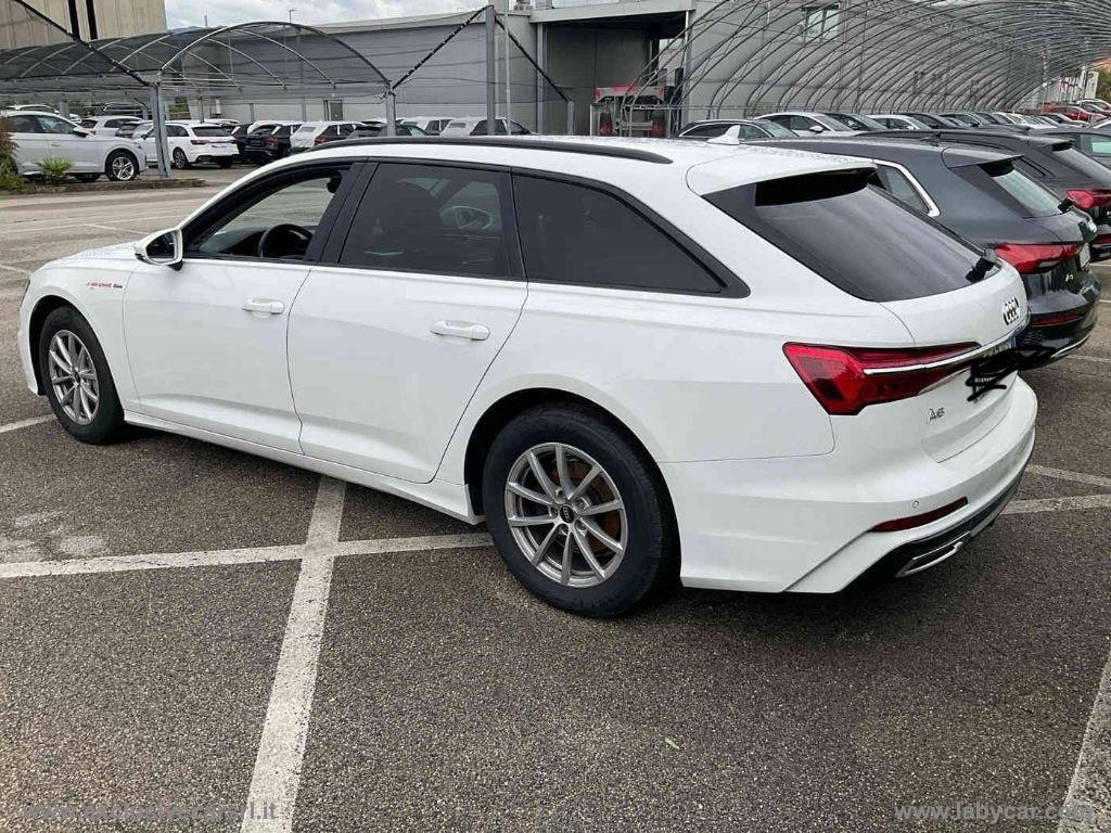 AUDI A6 Av.40 2.0 TDI qu.ultra S TRONIC Sport
