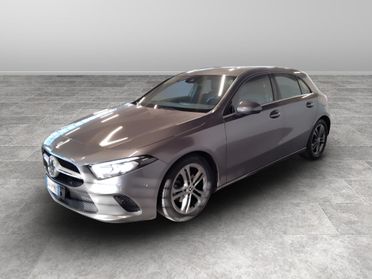 Mercedes-Benz Classe A - W177 2018 - A 180 d Sport auto
