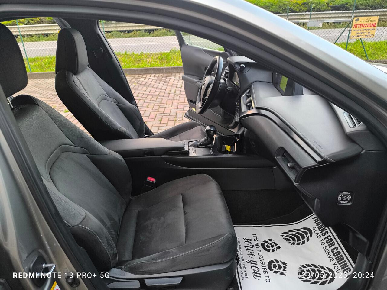 Lexus UX Hybrid Business Full Optional