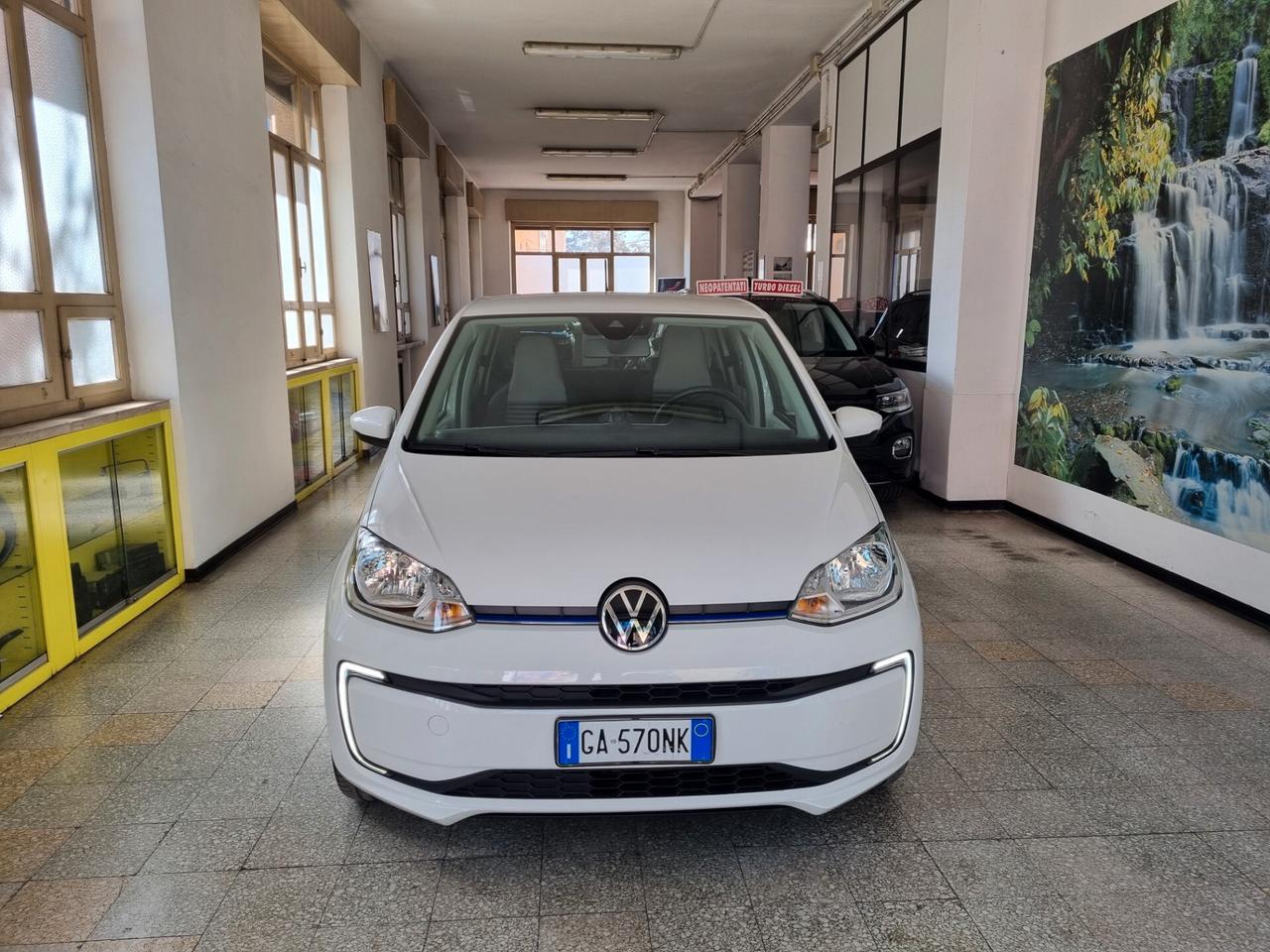 Volkswagen up! e-up! 83 CV TELECAMERA, LUCI SOFFUSE ABITACOLO, CLIMA AUTOMATICO