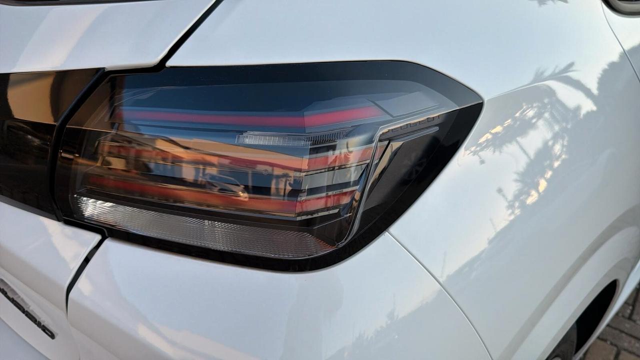 Peugeot 208 ALLURE Hybrid 100 E - DCS6