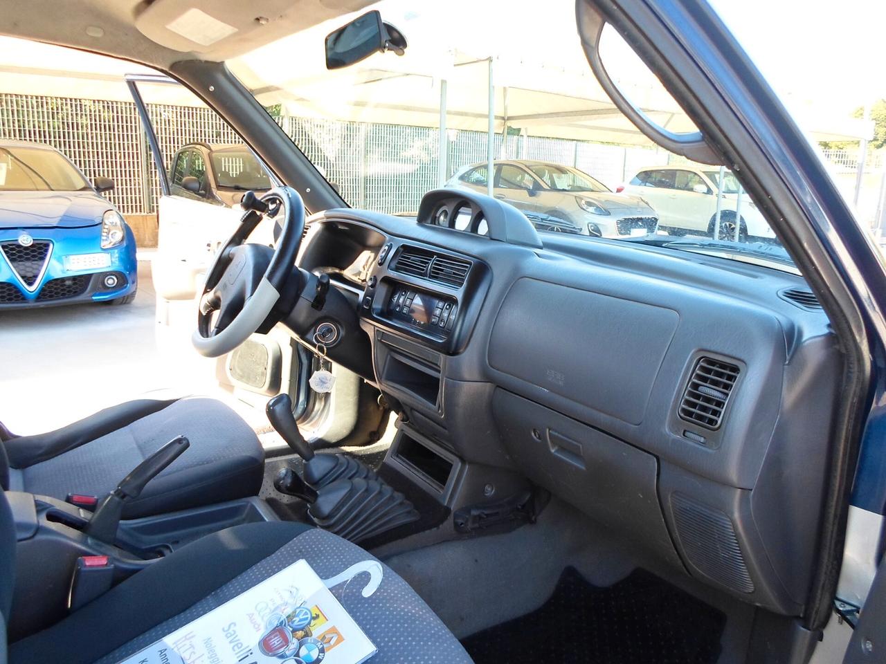 Mitsubishi L200 2.5 TDI 4WD Double Cab Pick-up
