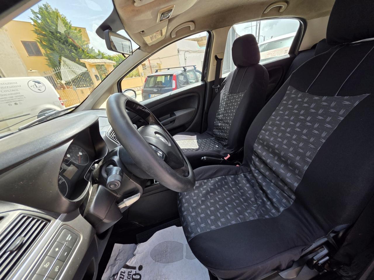 Fiat Grande Punto 1.3 MJT 75 CV 5 porte Dynamic