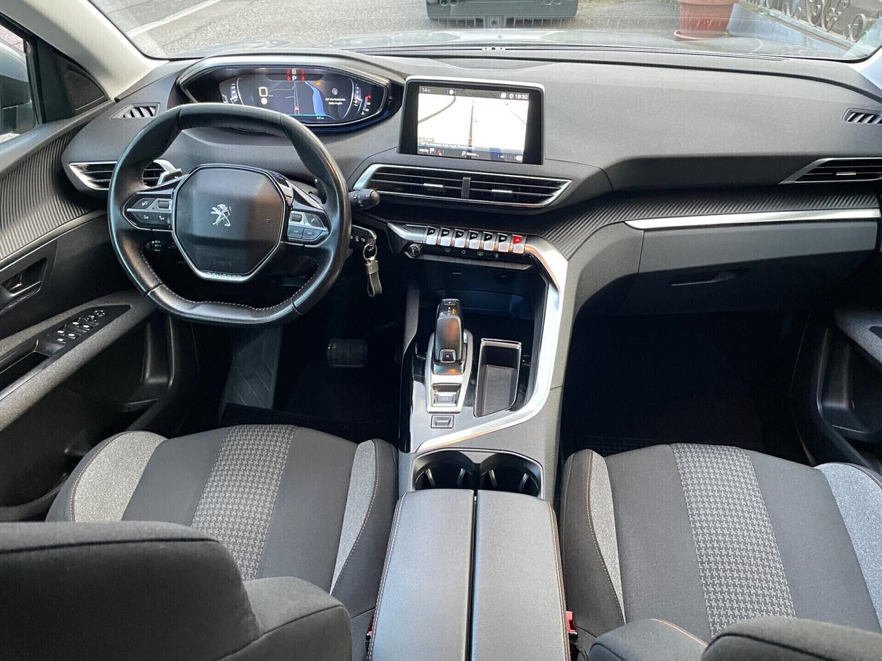 Peugeot 3008 BlueHDi 130 S&S EAT8 Allure