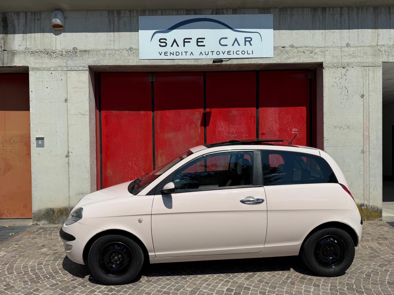 LANCIA Y YPSILON 1.2 16V NEOPATENTATI TETTO APRIBILE