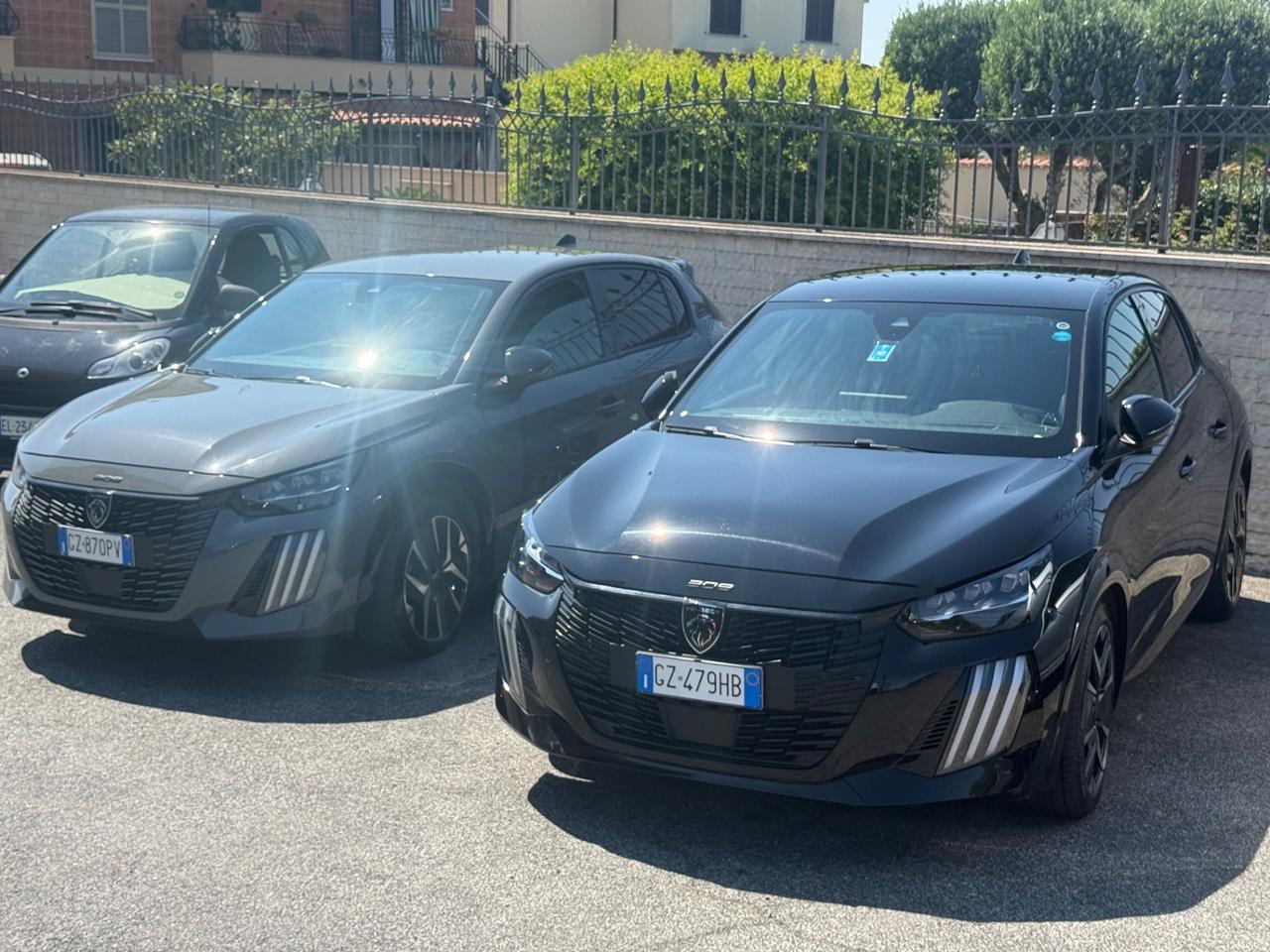 Peugeot 208 Hybrid 145 e-DCS6 GT Grigio Selenium