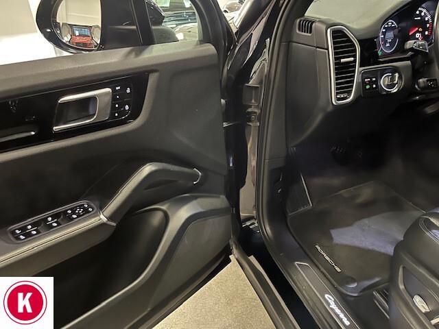 Porsche Cayenne 3.0 V6