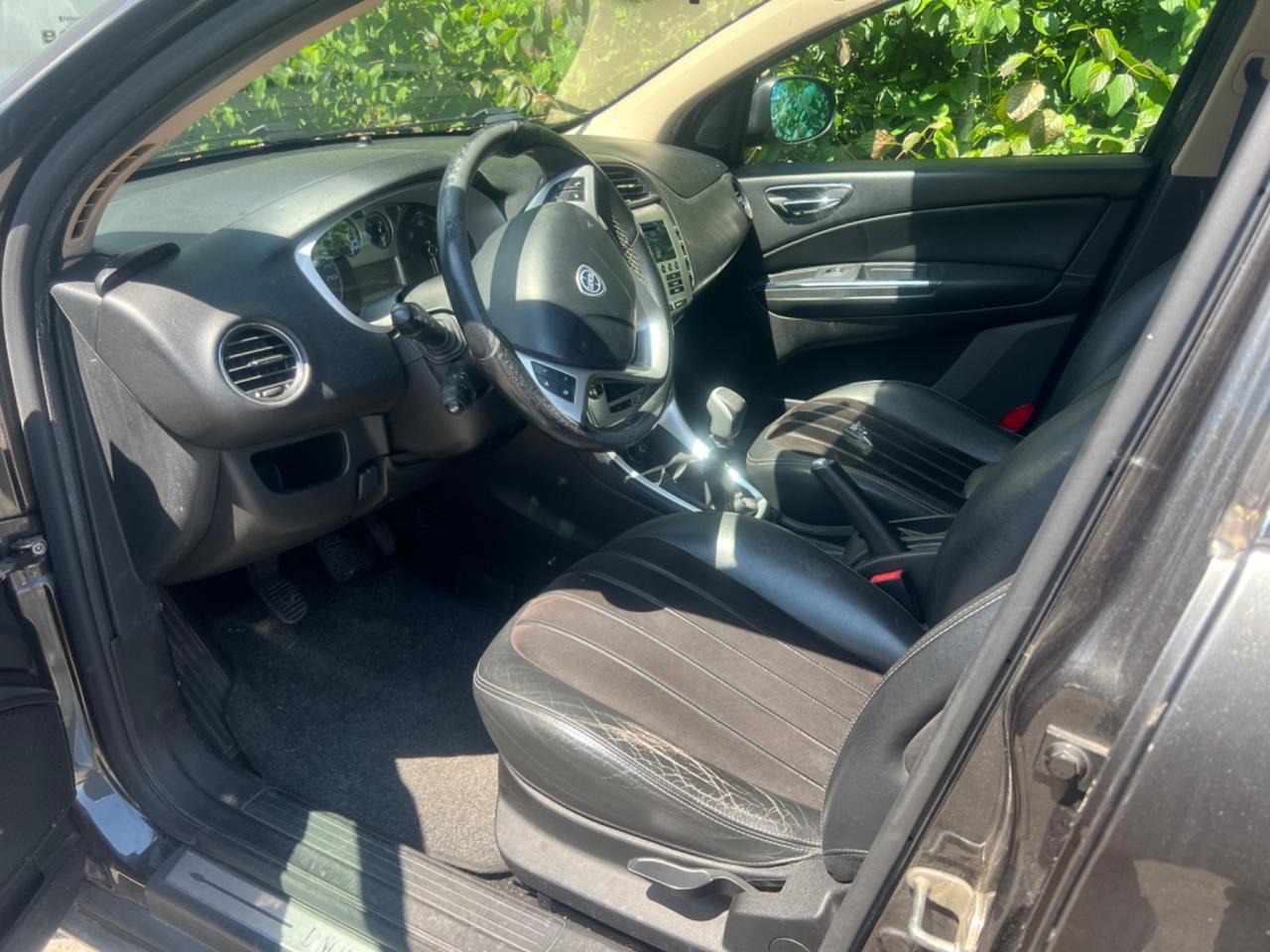 Lancia Delta 1.6 MJT DPF Gold