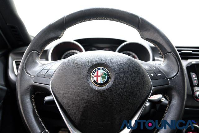 ALFA ROMEO Giulietta 1750 TURBO TCT QUADRIFOGLIO VERDE