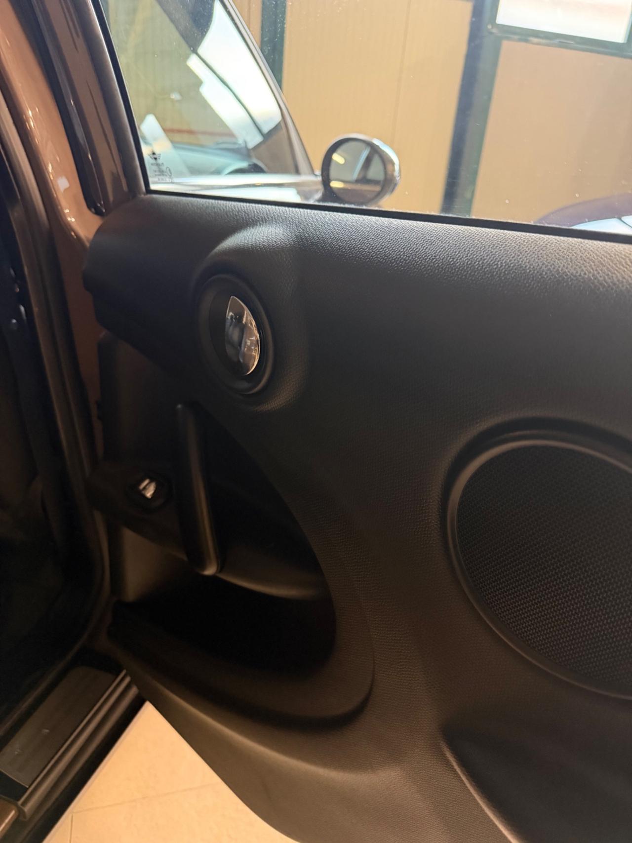 Mini COUNTRYMAN 1.6 COOPER D NEOPAT KMCERT GARANZ