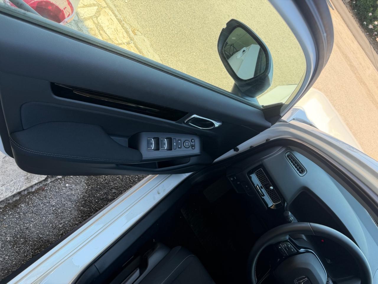 Honda Civic 2.0 Hev eCVT Elegance