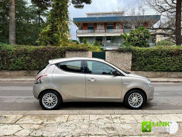 LANCIA Ypsilon 1.2 69 CV 5pt GPL Ecochic Gold - TUA DA ?153,00