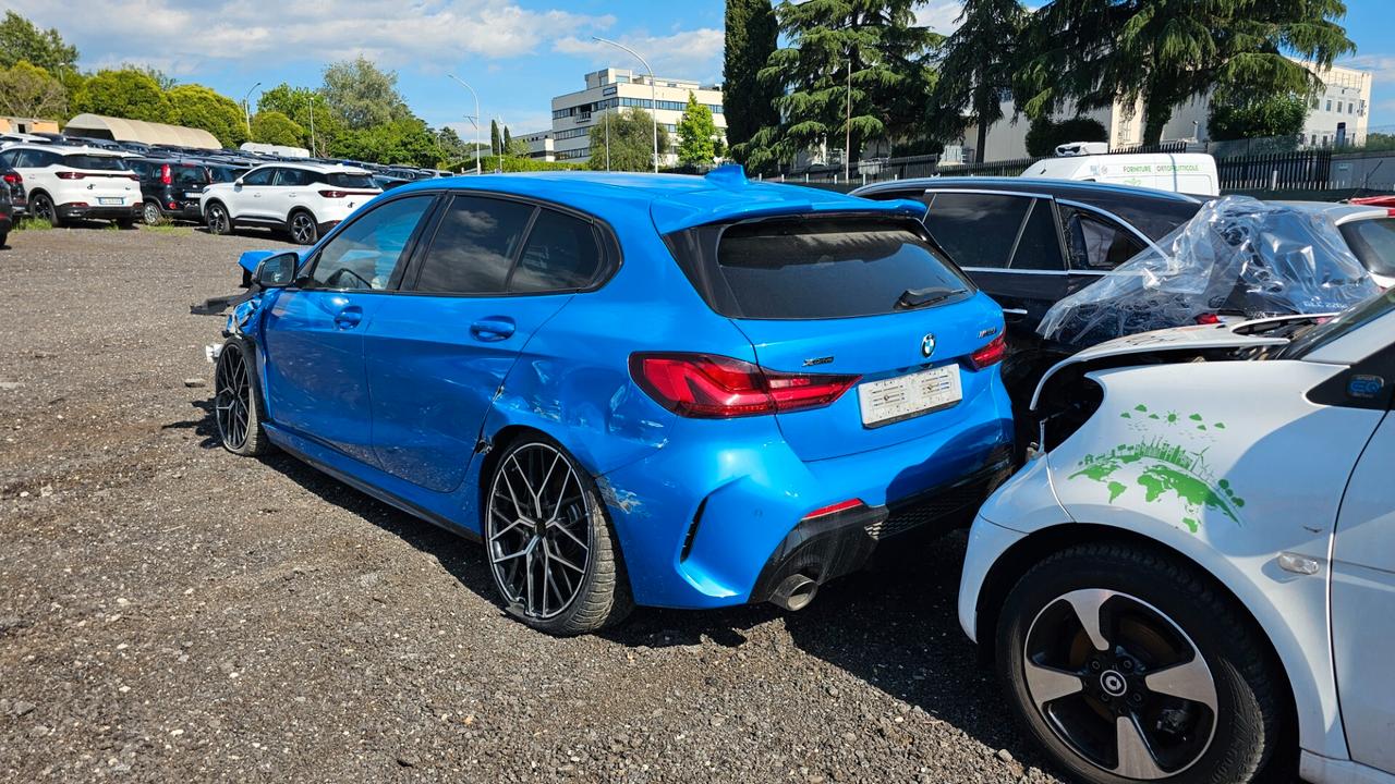 SINISTRATO Bmw 135 M 135i xDrive Colorvision Edition