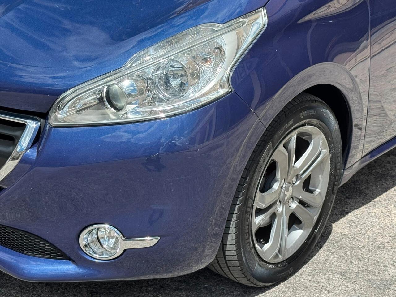 PEUGEOT 208 1.4 HDI 68 CV. ALLURE NAVI CERCHI