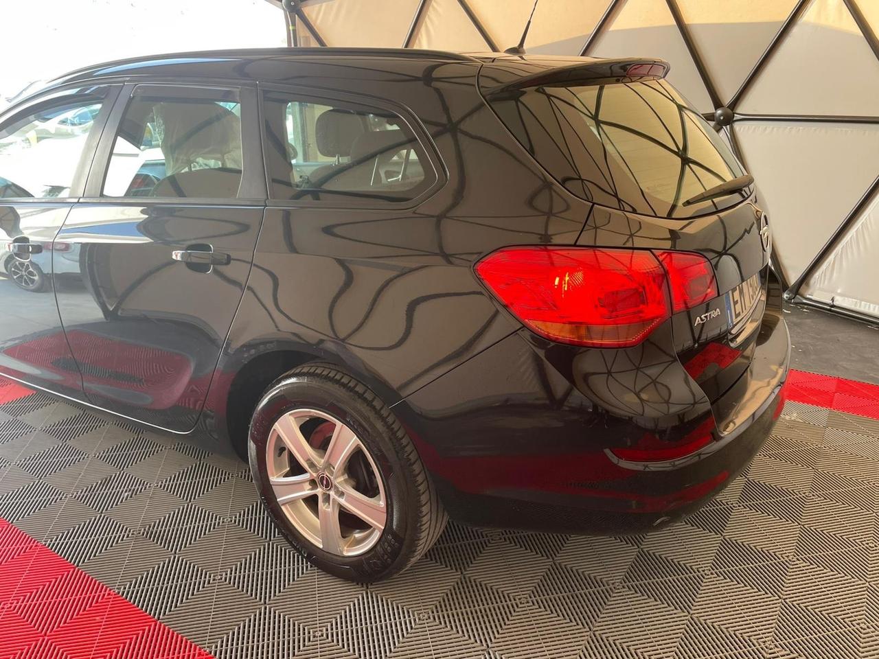 Opel Astra 1.7 CDTI 110CV Sports Tourer Elective