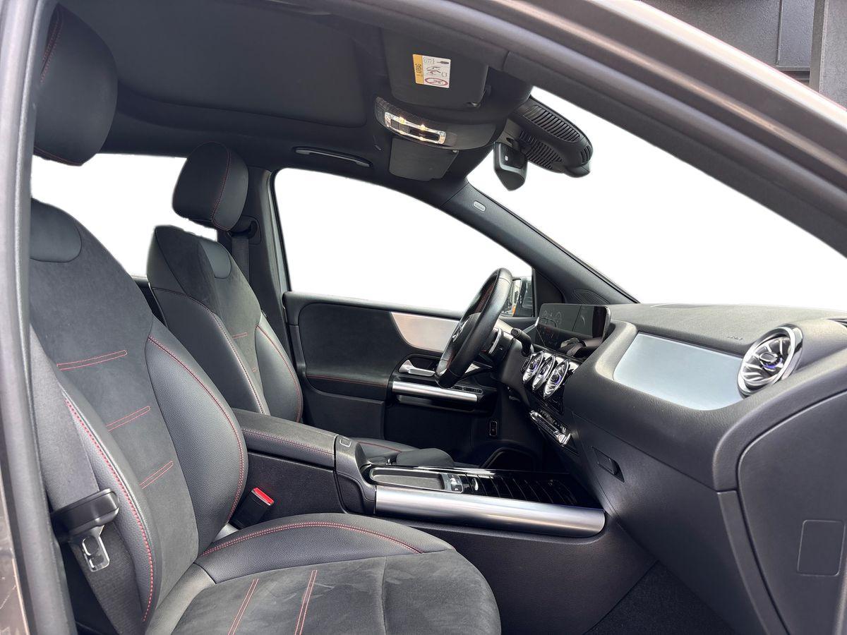 Mercedes-Benz B 180 AMG Line Premium auto