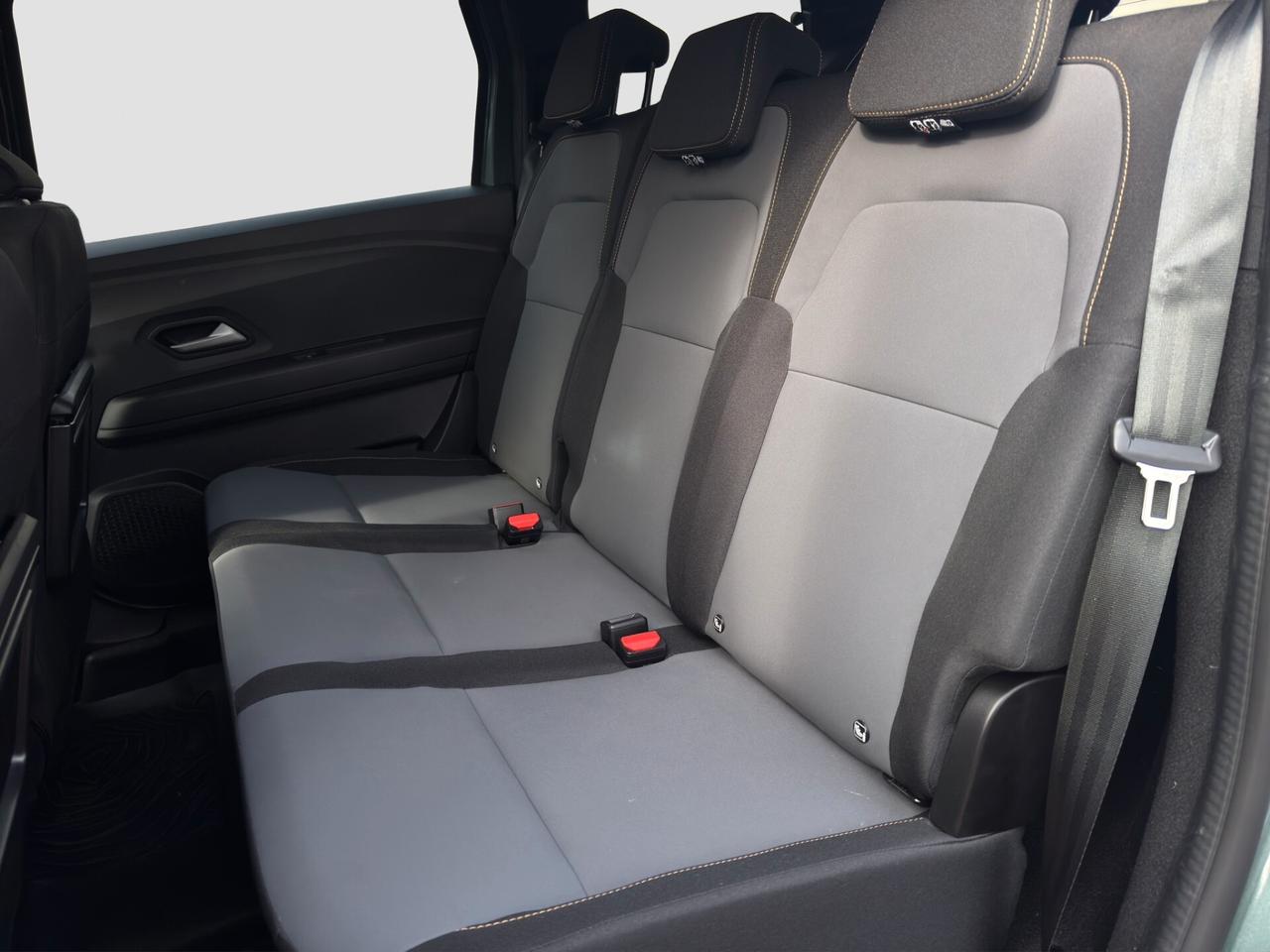 Dacia Jogger 1.6 Hybrid 140 7 posti Extreme