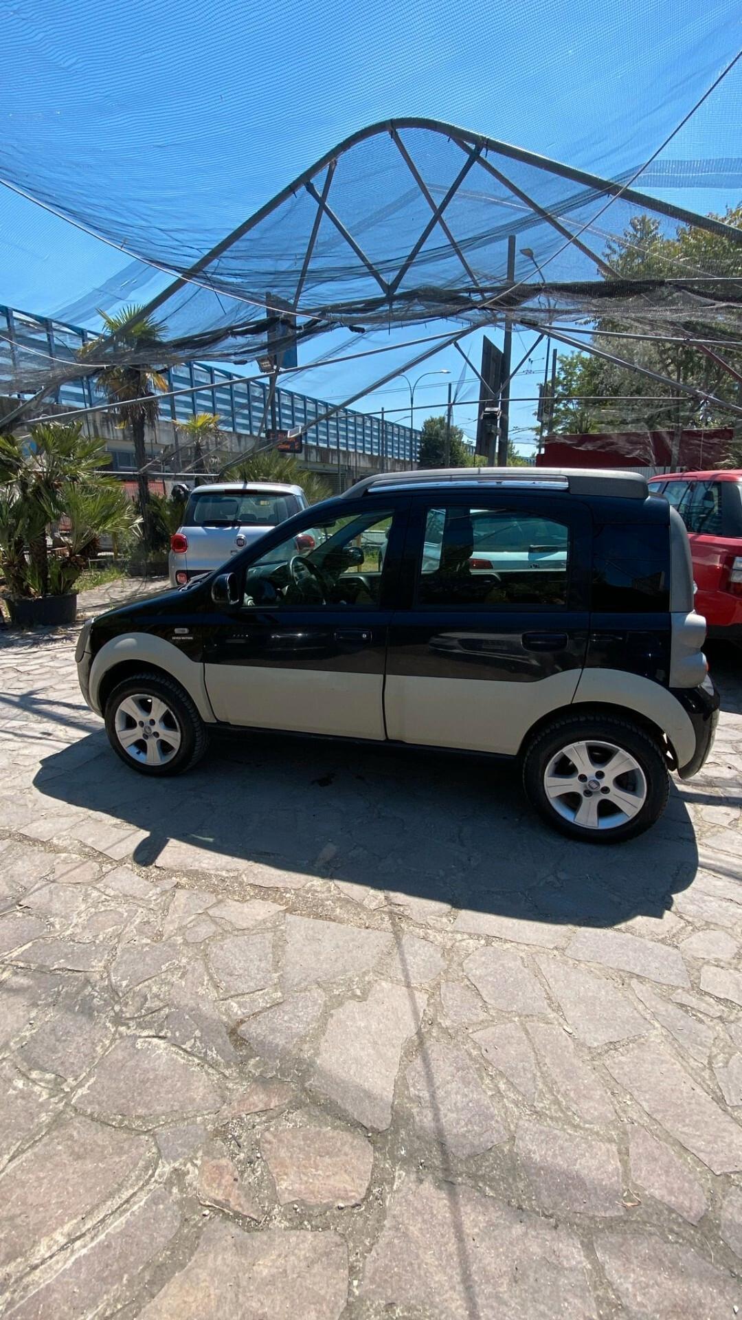 Fiat Panda 1.3 MJT 16V DPF 4x4 Cross