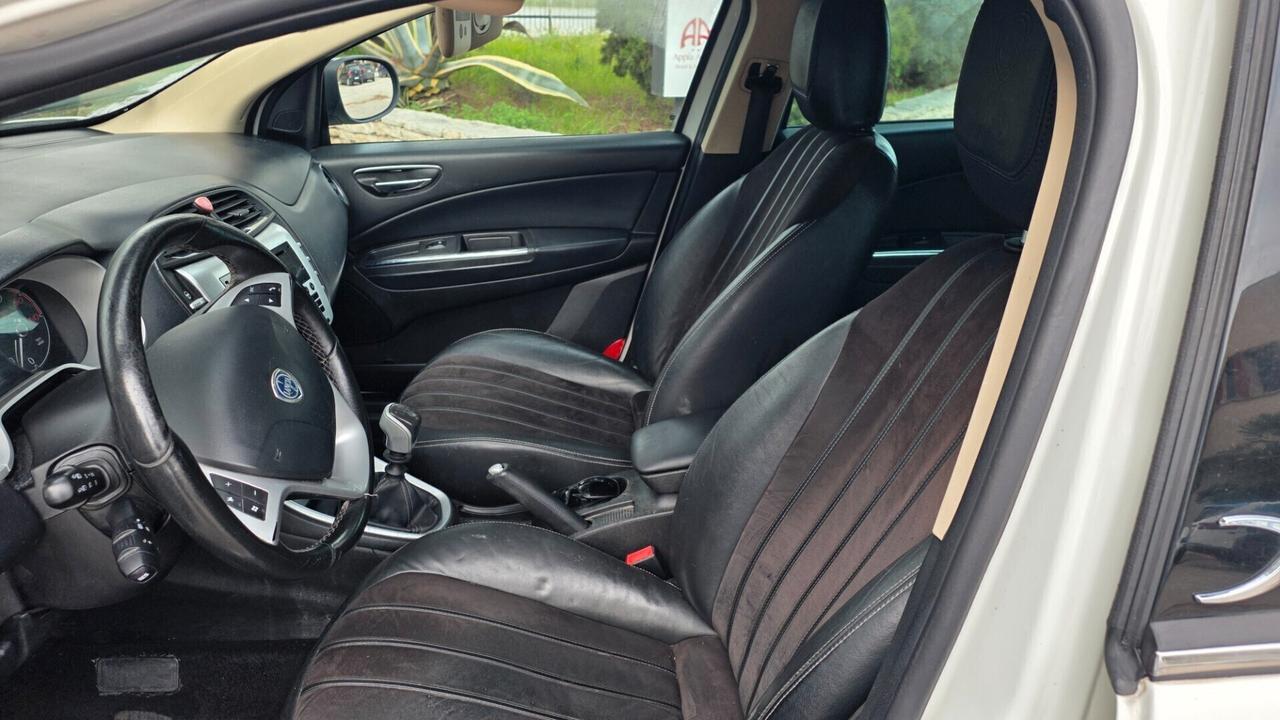 Lancia Delta 1.6 MJT DPF Gold