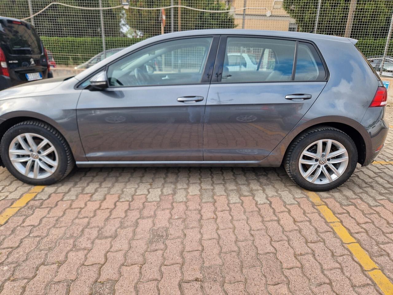 Volkswagen Golf 1.0 TSI 115 CV 5p. Business