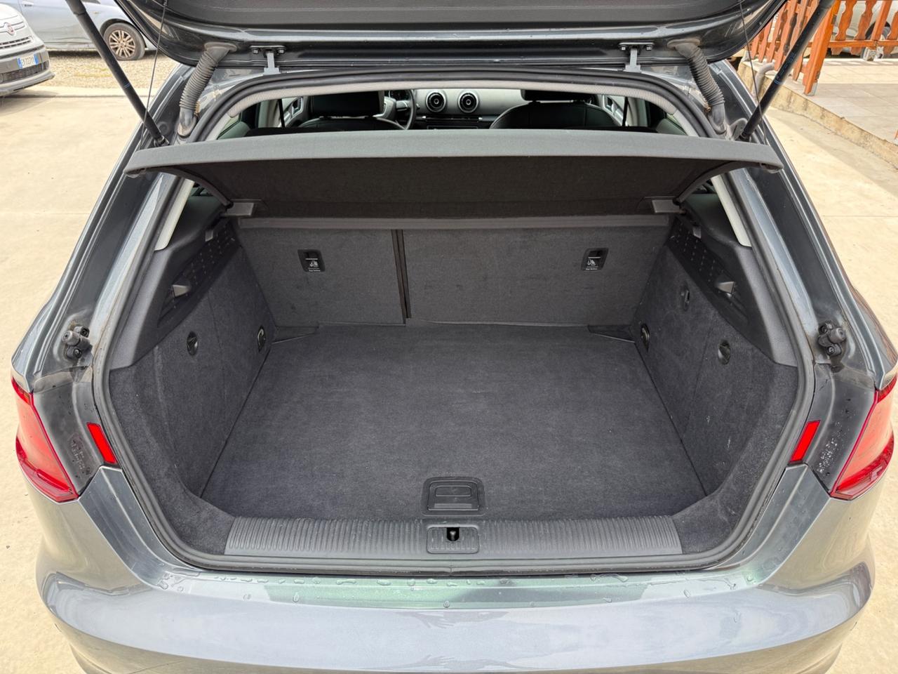 Audi A3 1.6 TDI clean diesel S tronic Attraction