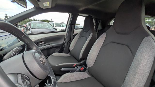 TOYOTA Aygo X Active 1.0cc 72cv AUTOM. ANDROID/IOS RETROCAMERA