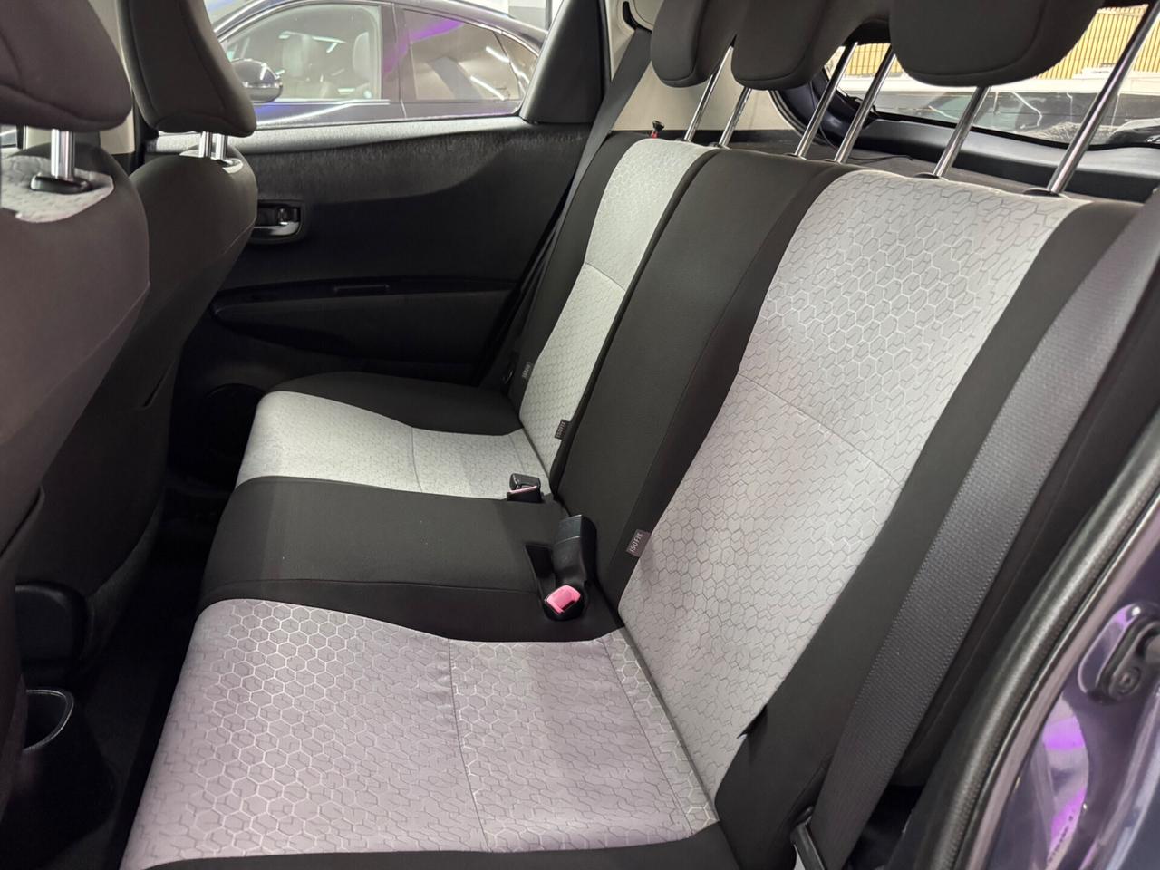 Toyota Yaris 1.0 Lounge Full Opt