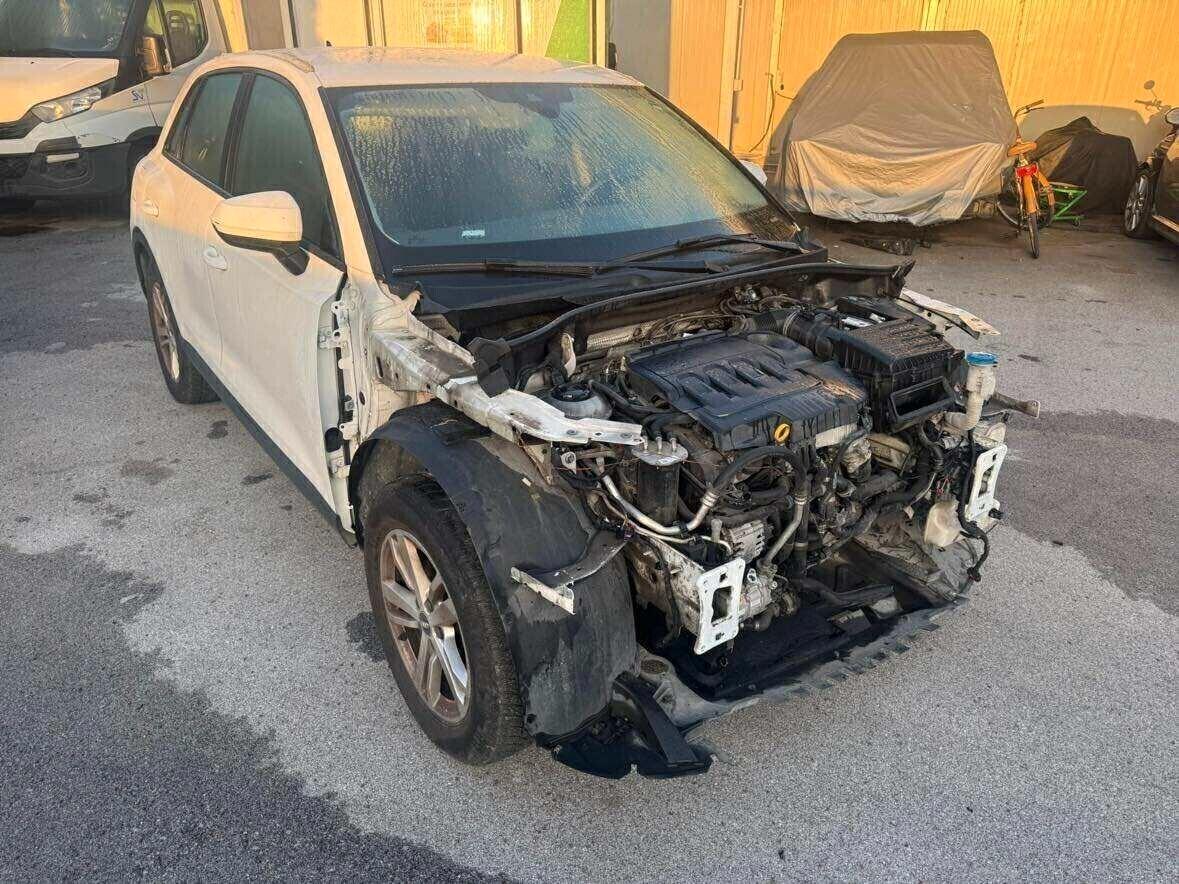 Audi Q3 35 TDI quattro Business-2019