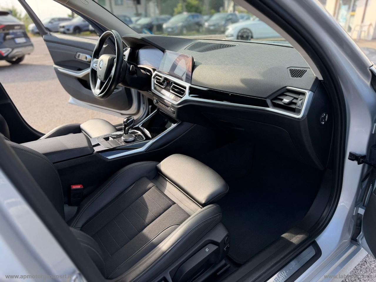 BMW 320d 48V Touring Sport AUTO