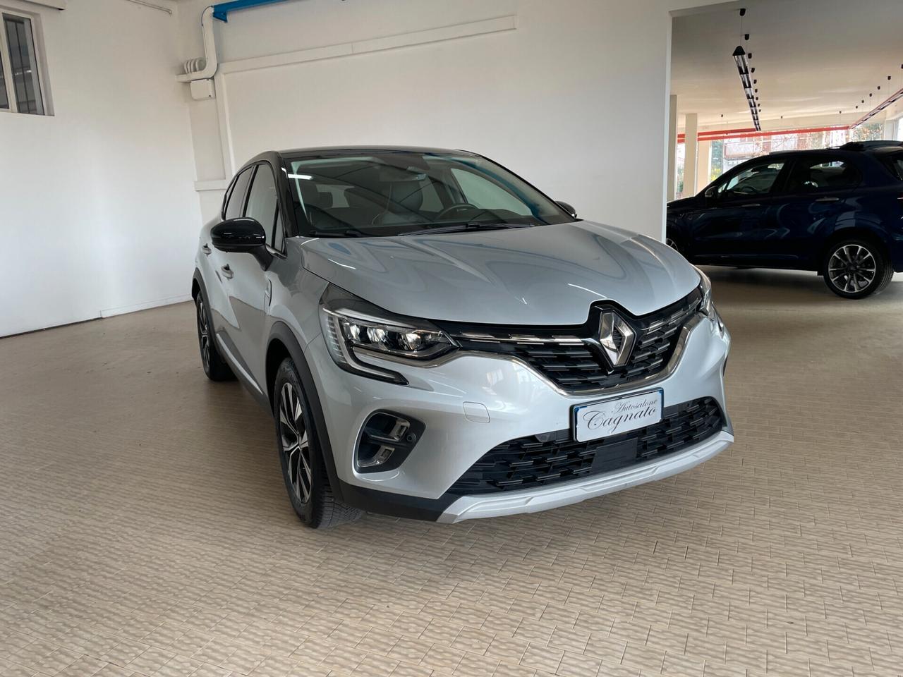 Renault Captur TCe 90 CV Techno Neopatentati 2024