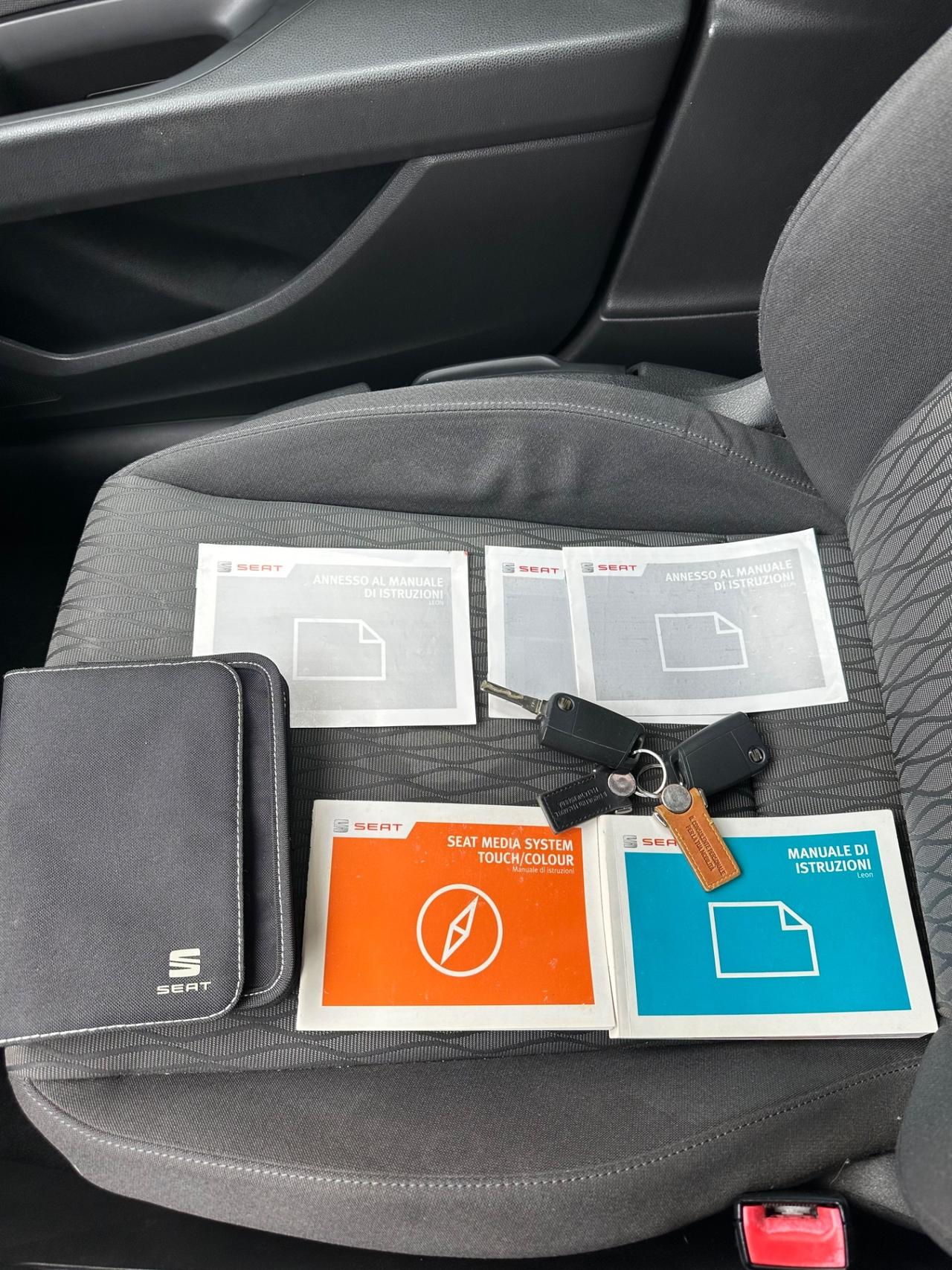 Seat Leon 1.6 TDI 105 CV ST Start/Stop Business NAVI