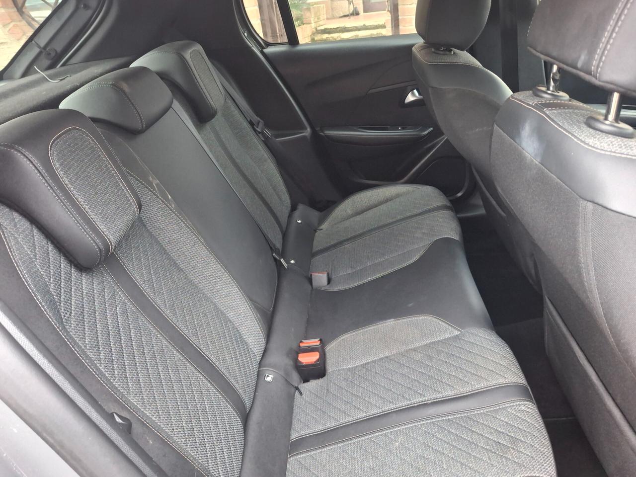 Peugeot 208 PureTech 100 Stop&Start 5 porte Allure